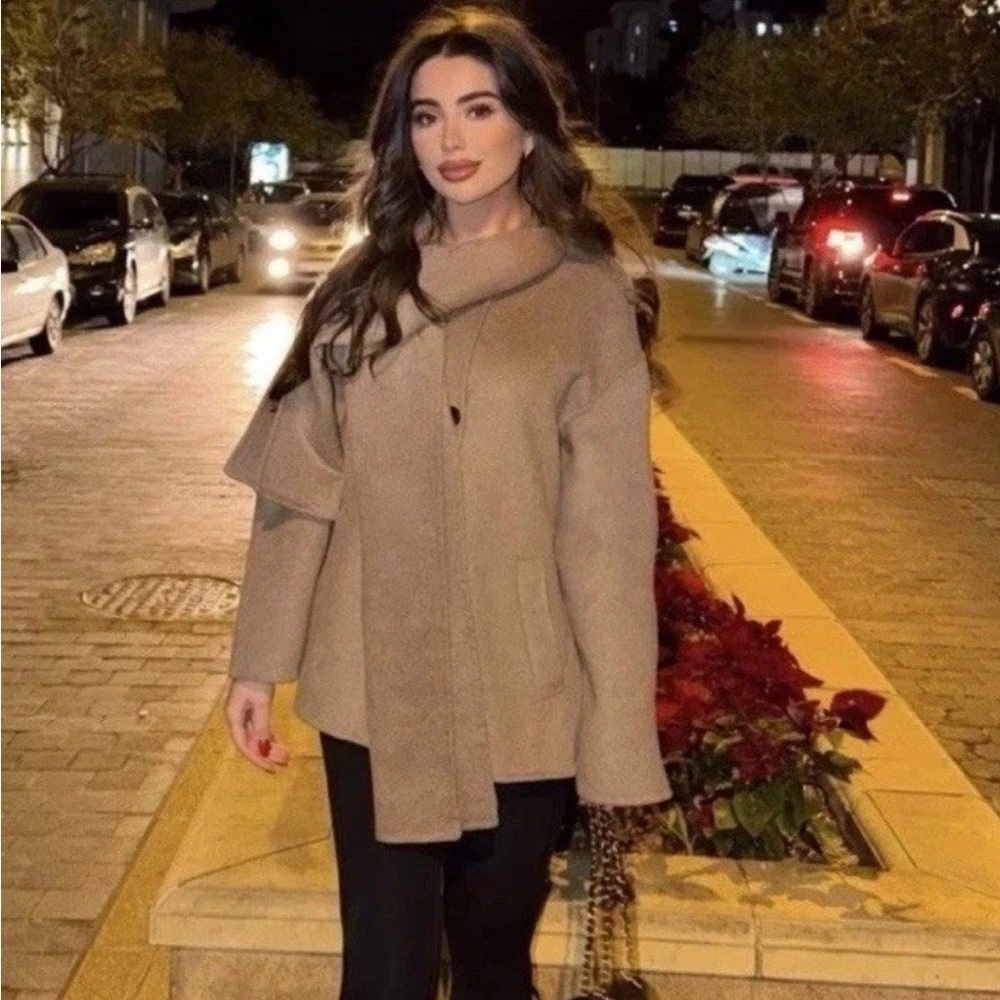 Zara wool blend short coat with scarf in mink